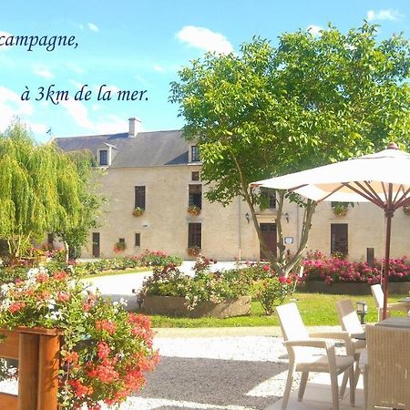 Hotel Le Manoir De Mathan Crepon A La Campagne 5 Mn D'Arromanches Et 10 Mn De Bayeux المظهر الخارجي الصورة