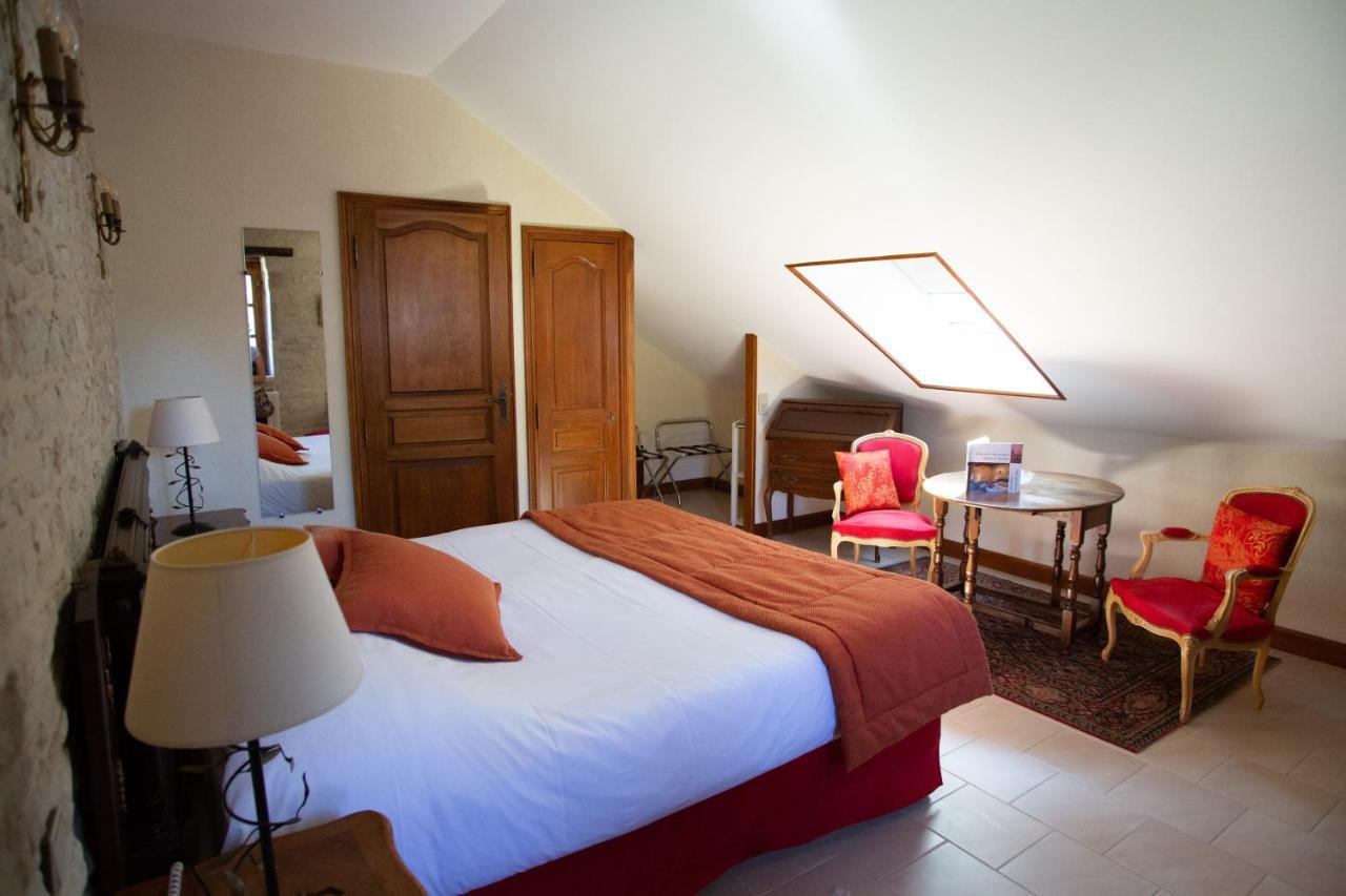 Hotel Le Manoir De Mathan Crepon A La Campagne 5 Mn D'Arromanches Et 10 Mn De Bayeux المظهر الخارجي الصورة