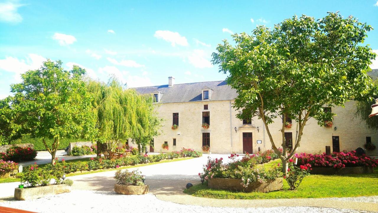 Hotel Le Manoir De Mathan Crepon A La Campagne 5 Mn D'Arromanches Et 10 Mn De Bayeux المظهر الخارجي الصورة
