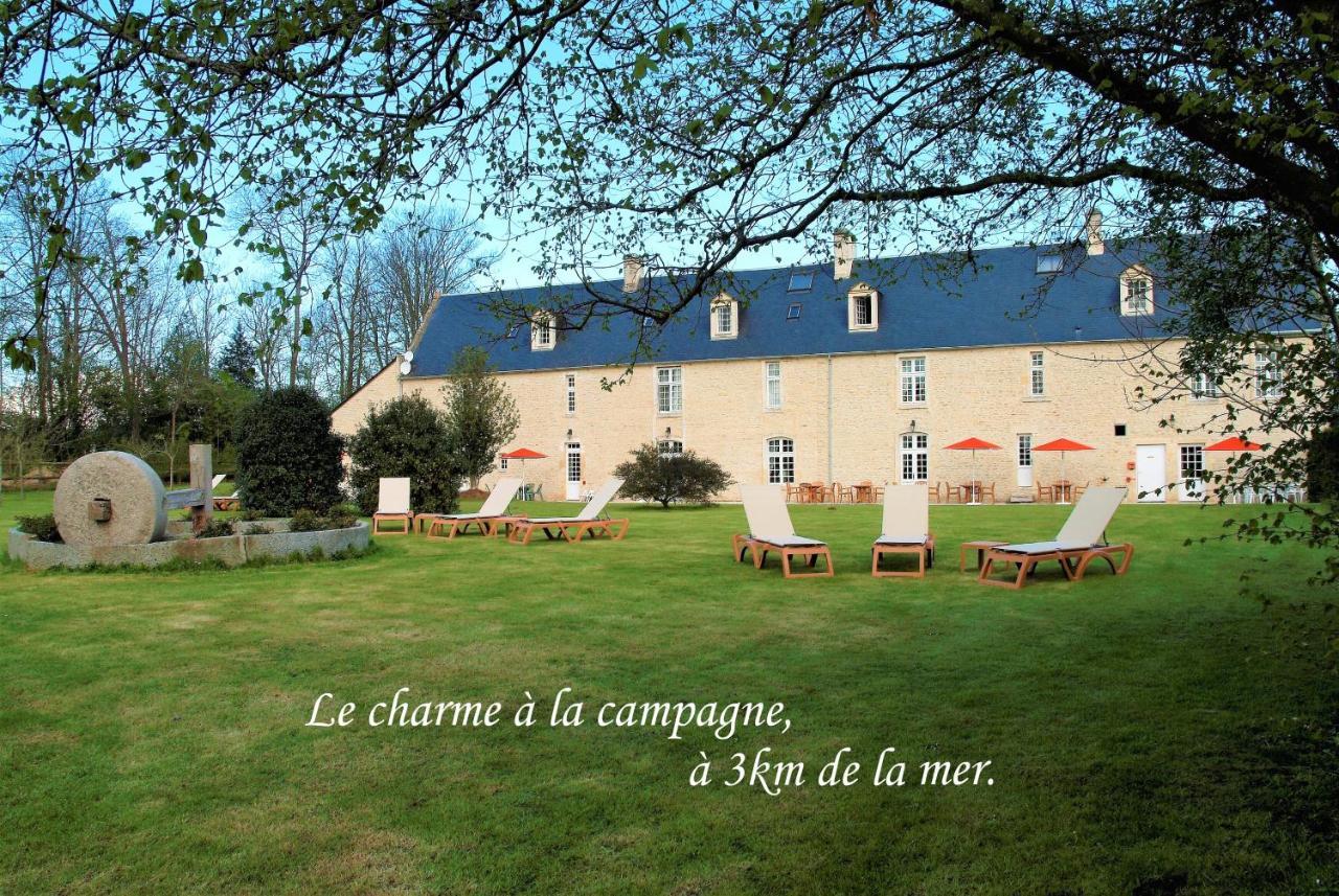 Hotel Le Manoir De Mathan Crepon A La Campagne 5 Mn D'Arromanches Et 10 Mn De Bayeux المظهر الخارجي الصورة