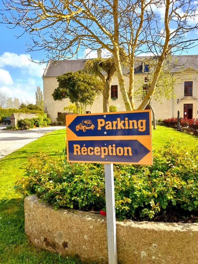 Hotel Le Manoir De Mathan Crepon A La Campagne 5 Mn D'Arromanches Et 10 Mn De Bayeux المظهر الخارجي الصورة