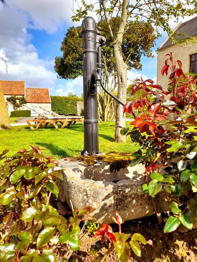 Hotel Le Manoir De Mathan Crepon A La Campagne 5 Mn D'Arromanches Et 10 Mn De Bayeux المظهر الخارجي الصورة