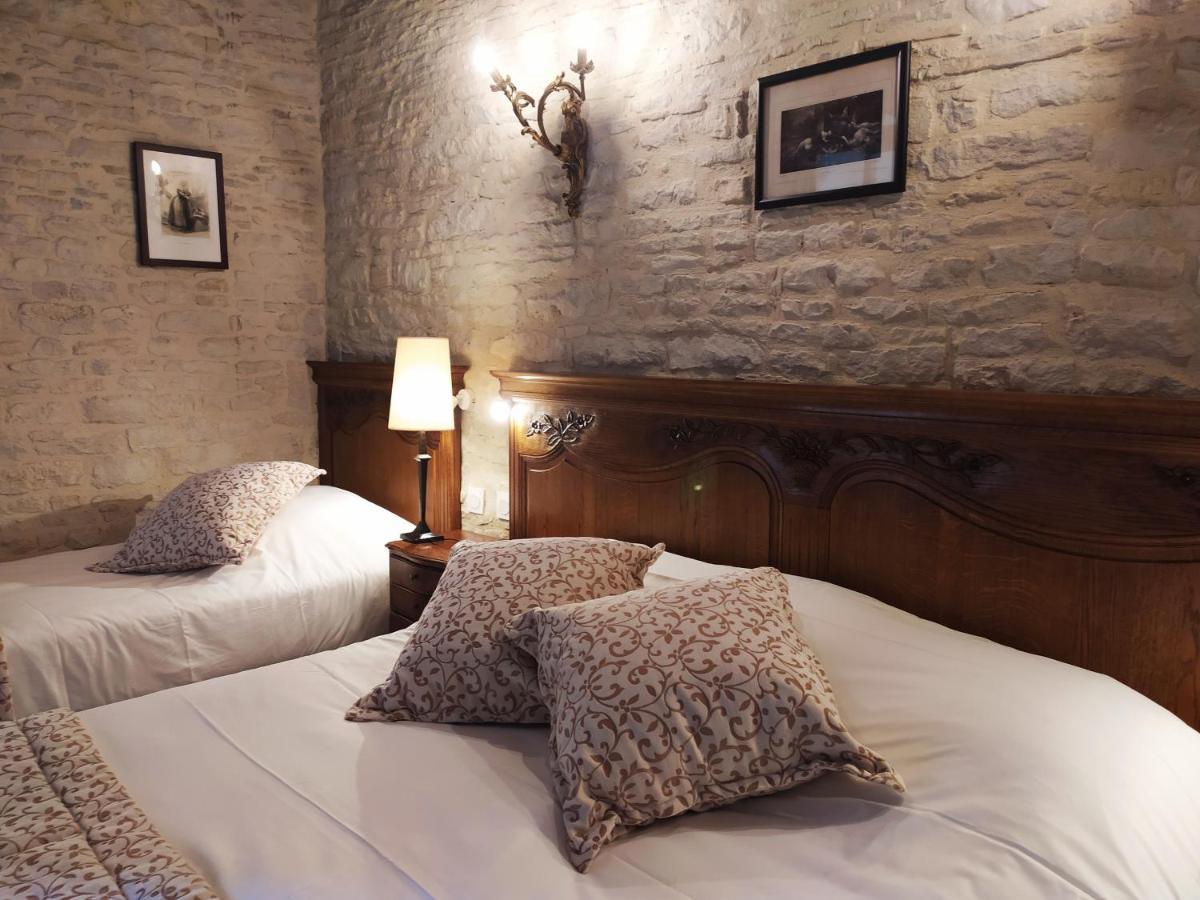 Hotel Le Manoir De Mathan Crepon A La Campagne 5 Mn D'Arromanches Et 10 Mn De Bayeux المظهر الخارجي الصورة