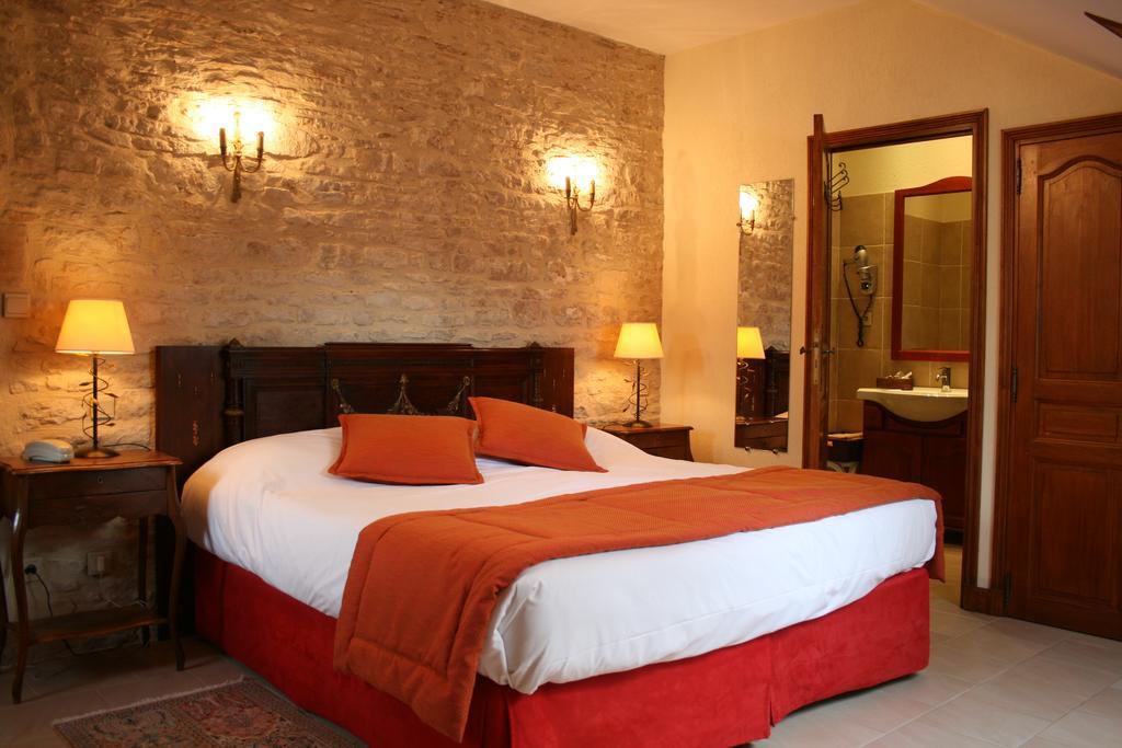 Hotel Le Manoir De Mathan Crepon A La Campagne 5 Mn D'Arromanches Et 10 Mn De Bayeux المظهر الخارجي الصورة