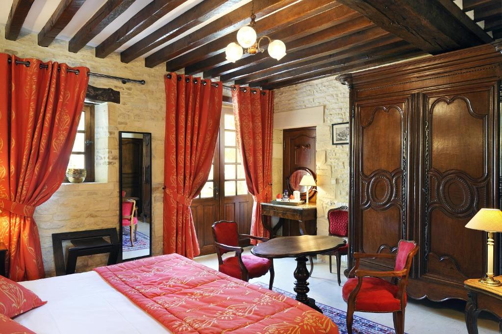 Hotel Le Manoir De Mathan Crepon A La Campagne 5 Mn D'Arromanches Et 10 Mn De Bayeux الغرفة الصورة
