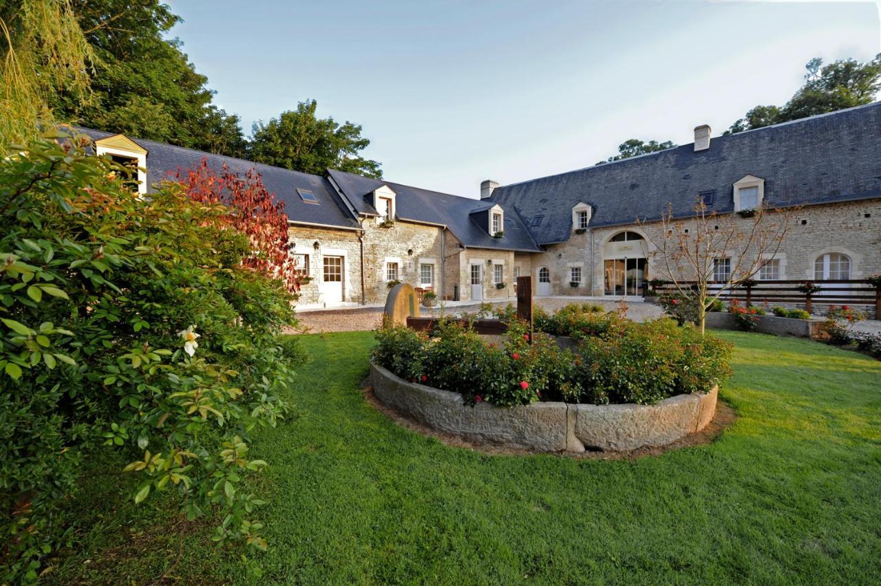 Hotel Le Manoir De Mathan Crepon A La Campagne 5 Mn D'Arromanches Et 10 Mn De Bayeux المظهر الخارجي الصورة